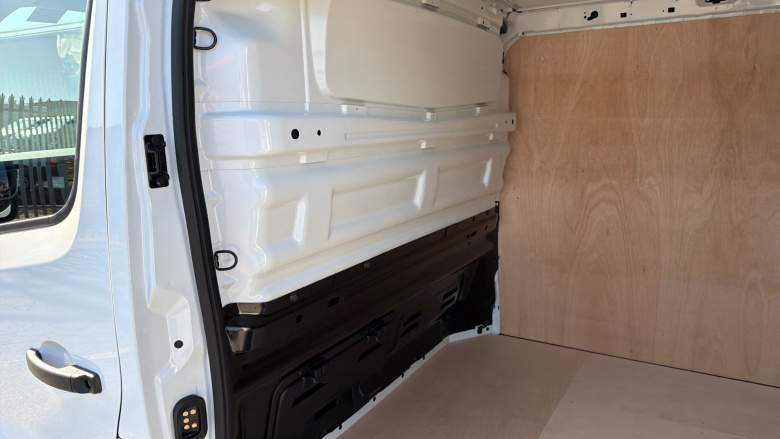 Renault Trafic Lwb Diesel LL30 Blue dCi 150 Extra [Safety] Van